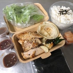 เซ็ตข้าว & ไก่หมักซอสทันบัมย่างให้