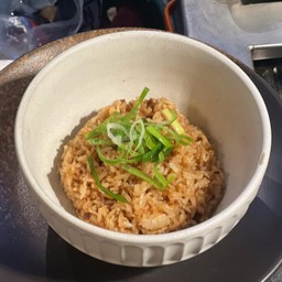 RE25 ข้าวผัดกระเทียม 200 g garlic fried rice