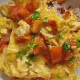 ข้าวไข่ข้นมะเขือเทศ