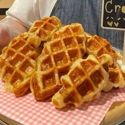 ครอฟเฟิลน้ำตาลเคลือบคาราเมล