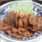 สันคอหมูสไลด์ผัดซอสขิง