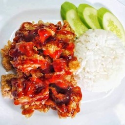 ข้าวไก่กรอบซอสเกาหลี