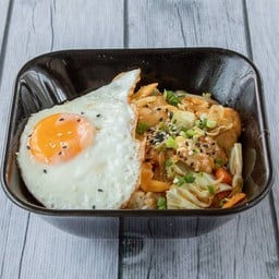 ข้าวหมูเกาหลีไม่เผ็ด+ไข่ดาว