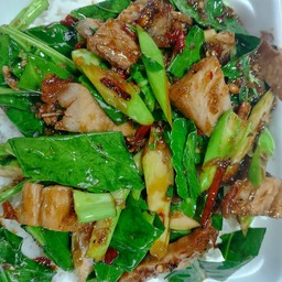 ร้านเจ๊โรจน์