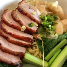 บะหมี่เกี๊ยวกุ้ง+ เป็ดย่าง(Shrimp Wonton Noodles + Roast Duck)