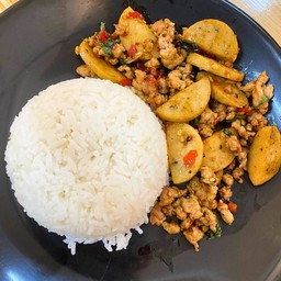 กะเพราหมูสับ+หมูยอ