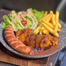 SET04 เซ็ทสเต็กไก่BBQและไส้กรอกหมูรมควัน  Chicken BBQ Steak Pork Sausage