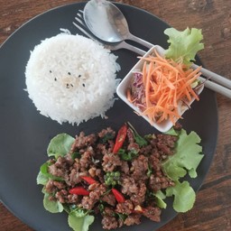 ข้าวกะเพรา เนื้อสับริบอาย