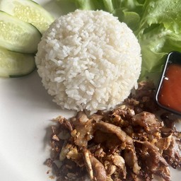 ทอดกระเทียมราดข้าว