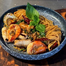 P23 สปาเก็ตตี้ผัดพริกแห้งทะเล seafood pasta chilli