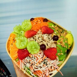 สลัดทูน่า+ปูอัด+ไข่กุ้ง+ธัญพืช