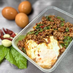 ต้นไทรฮาลาลบ้านเขียว