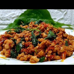 เนื้อบดผัดใบยี่หร่า