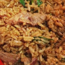 ข้าวคลุกโหระพาหมูชิ้น