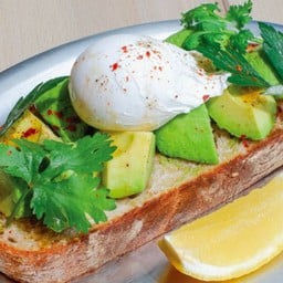 Avocado on toast ( pieces)