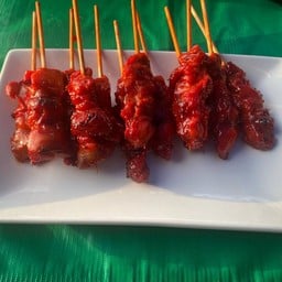 เจ๊หญิงหมูปิ้งไก่ย่าง