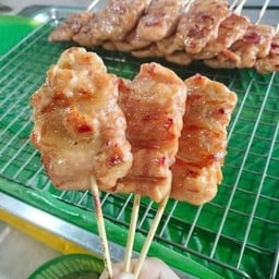 หมูเกลือย่าง5ไม้+ข้าวเหนียว1ห่อ
