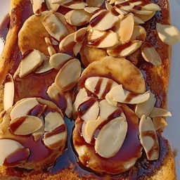 ปังปิ้งนูเทลล่ากล้วยอัลมอนด์ ราดช็อก