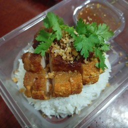ข้าวหน้าหมูกรอบ