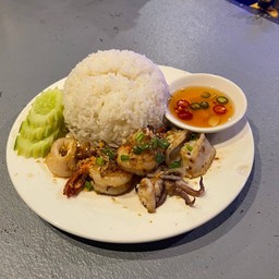 ข้าวทะเลกระเทียม