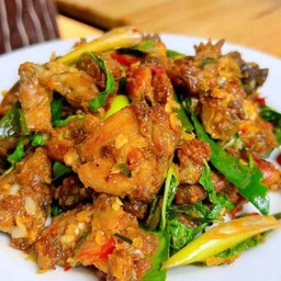 ผัดเผ็ดกบ (พิเสด)