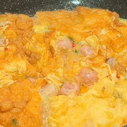 ข้าวไข่เจียวแหนม