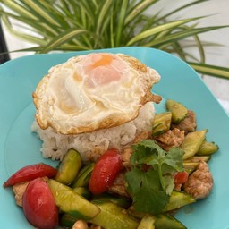 ผัดไทยคุณย่า(เมืองเดชพลาซ่า)