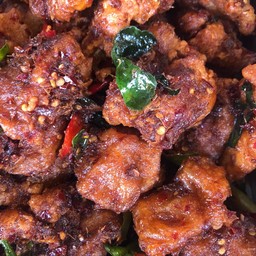 ปลาดอลลี่ทอดราดพริก