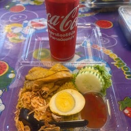 ฅนคอนข้าวหมกไก่ ตลาดปฐมมงคล(ร้านอาหารอิสลาม)