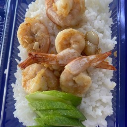 กุ้งทอดกระเทียมราดข้าว