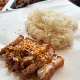 ข้าวเหนียวหมูสามชั้น