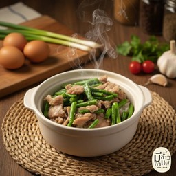 ข้าวหน้าถั่วฝักยาวผัดหวานหมูนุ่ม
