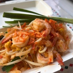 ผัดไทยกุ้งสด
