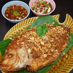 ปลานิลทอดกระเทียม