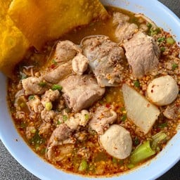 ก๋วยเตี๋ยวต้มยำ แม่ทำ