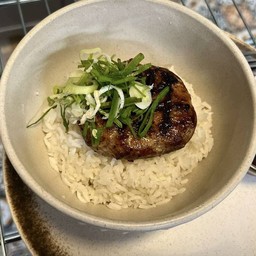 ข้าวแฮมเบิร์กหมู