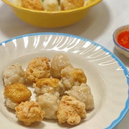 ลูกชิ้นแคะลวก