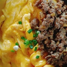 ข้าวไข่ข้น ราดหมูคั่วน้ำปา