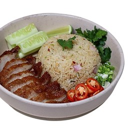 ข้าวผัดลาบคอหมูย่างซันไรซ์