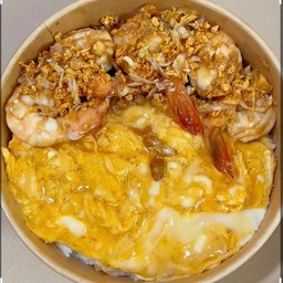 ข้าวกุ้งกระเทียม /หมึกกระเทียม