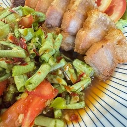 ตำถั่วหมูกรอบ