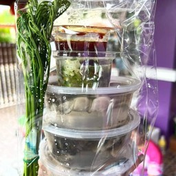 บะหมี่ พ่อแม่ สรงประภา