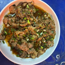 พล่าเนื้อ