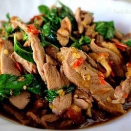 ครัวแม่จิน ตามสั่ง เตี๋ยวเป็ด ก๋วยจั๊บ