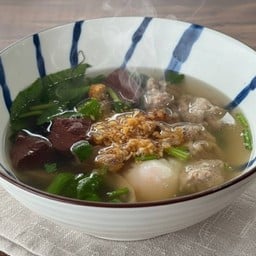 ต้มเลือดหมูใบตำลึง