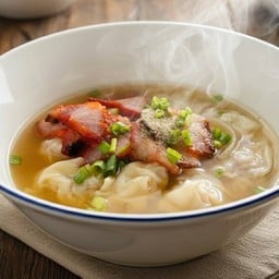 เกี๊ยวน้ำหมูเด้ง+หมูแดง