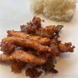 ข้าวเหนียวหมูทอดพริก