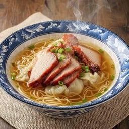 บะหมี่เกี๊ยวหมูแดง