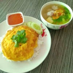 ข้าว+ต้มจืด+ไข่เจียว+น้ำเปล่า