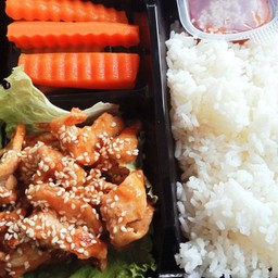 ข้าวอกไก่ย่างซอสเทริยากิ